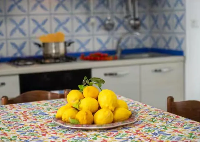 아파트 Secret Garden Amalfi Coast 아트라니